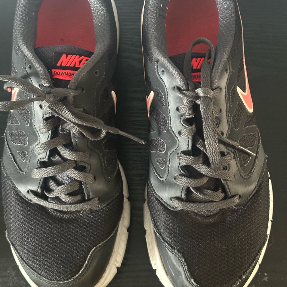Nike Women’s Downshifter 6 Sneakers